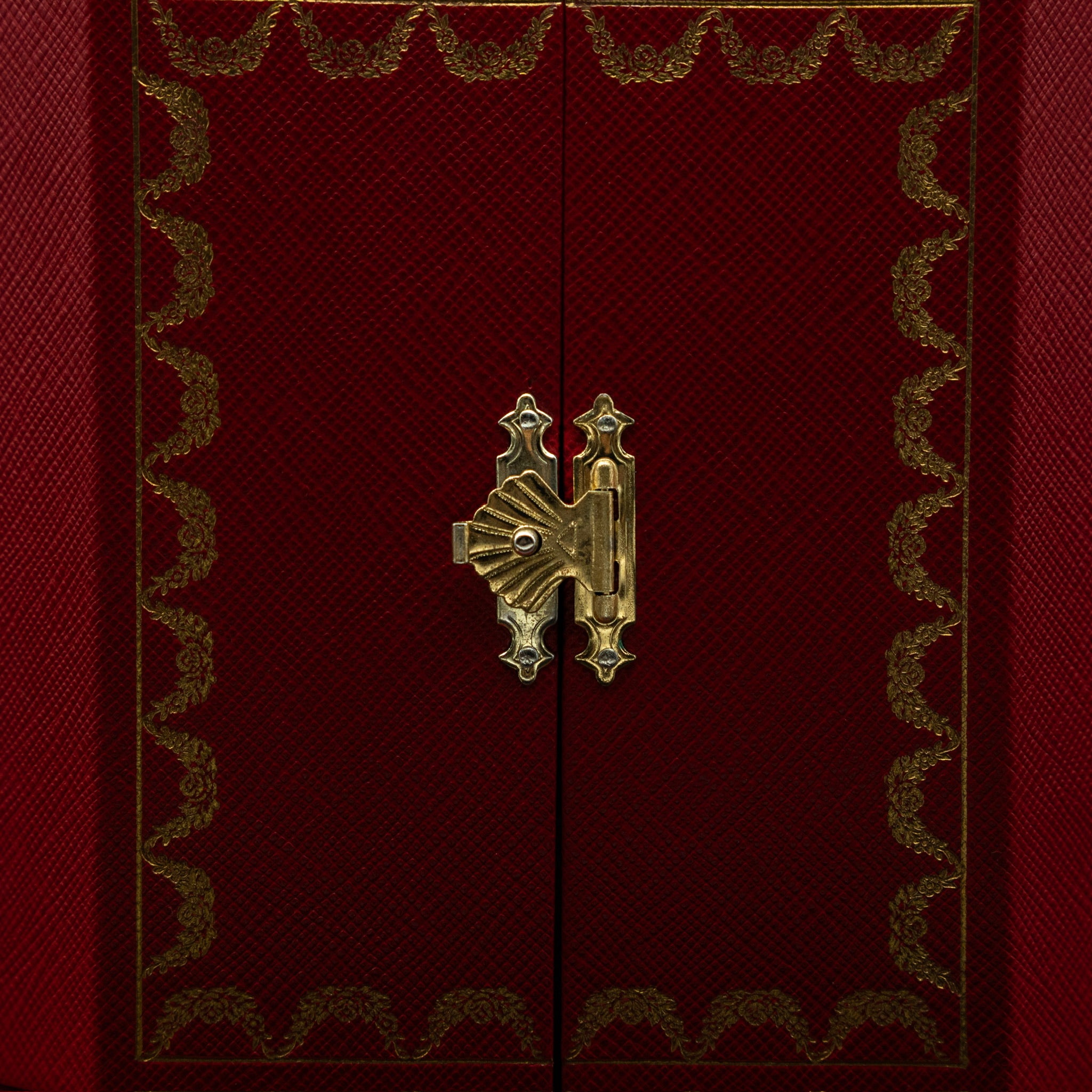 Cartier Automatic Watch Winder in Red Grained Leather from the 1990's