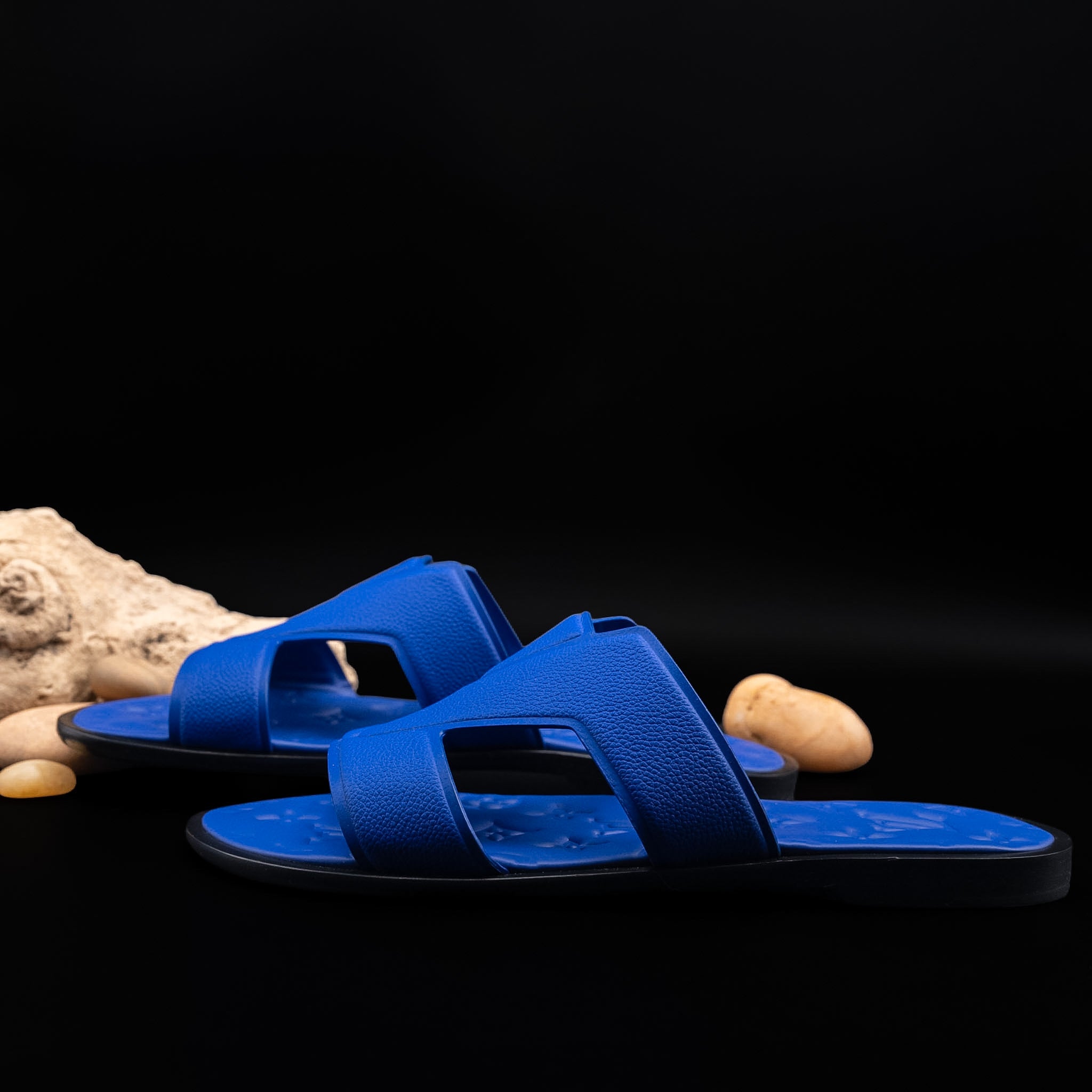 Louis Vuitton LV Oasis Mule in Blue Grained Calf Leather with Monogram-Embossed Insole (Size 9)