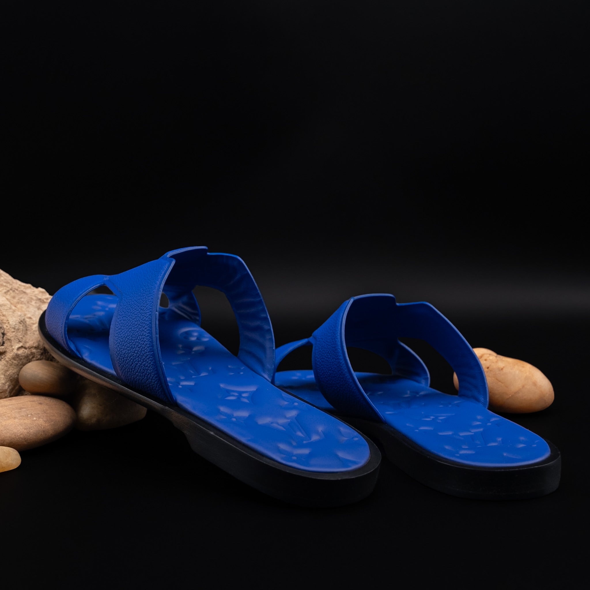 Louis Vuitton LV Oasis Mule in Blue Grained Calf Leather with Monogram-Embossed Insole (Size 9)