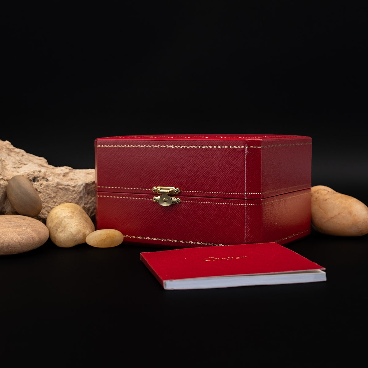 ساعة كارتييه تانك المكتبية بمنبّه (المرجع W0100086)