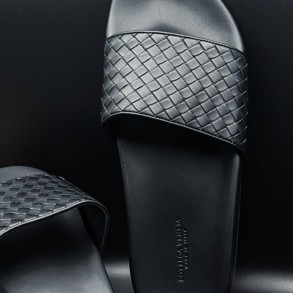 Bottega Veneta Speedster Sandal in Intrecciato Woven Black Calf Leather