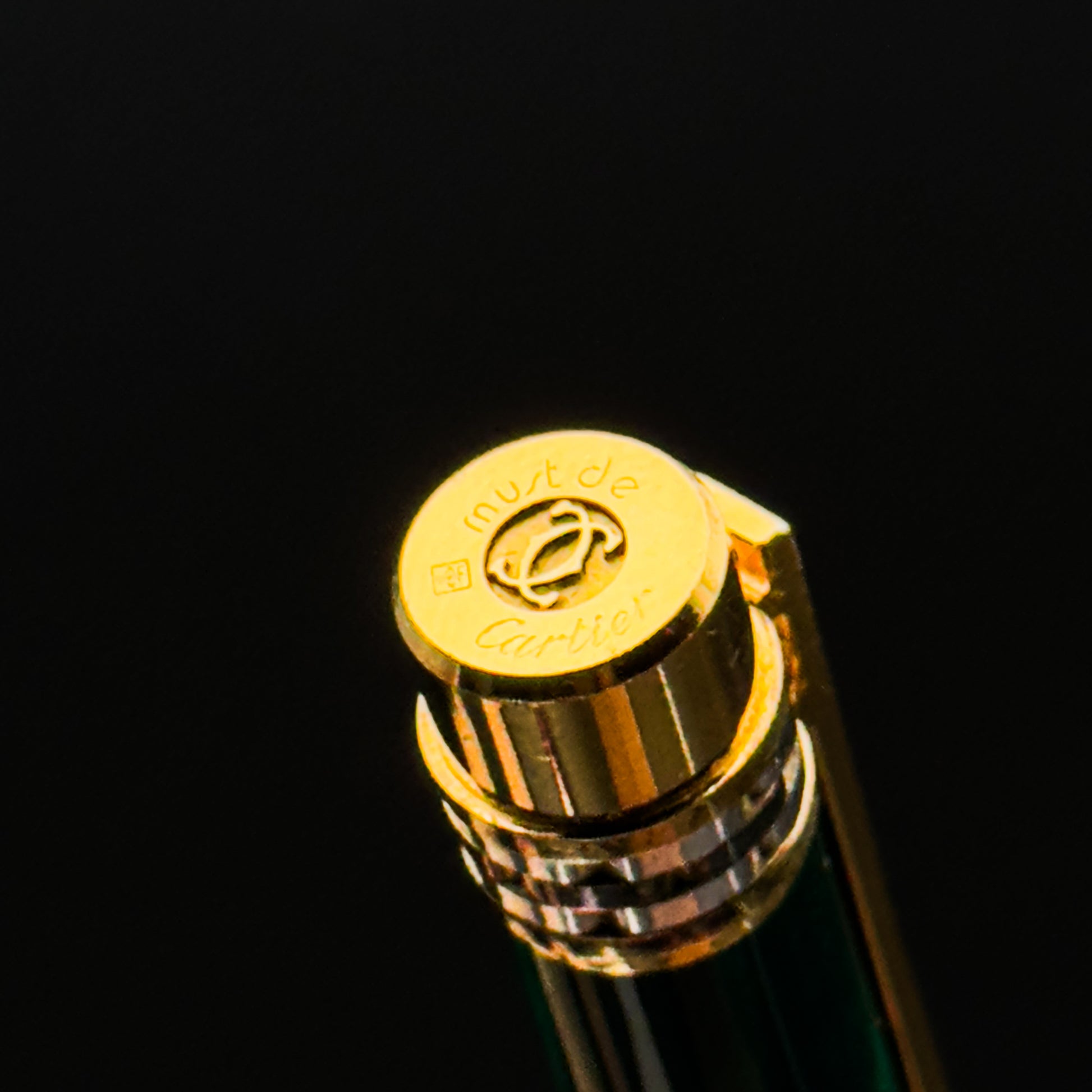 Must de Cartier Vendome Green Malachite Lacquer Fountain Pen
