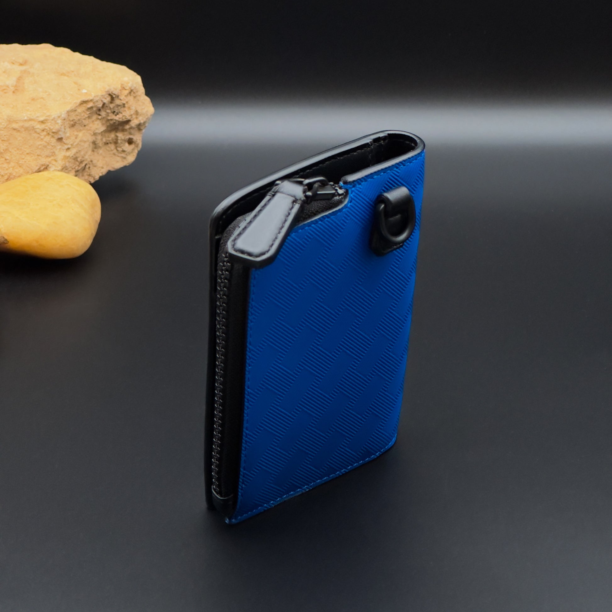 Montblanc Extreme 3.0 Card Holder 3CC With Zipped Pocket