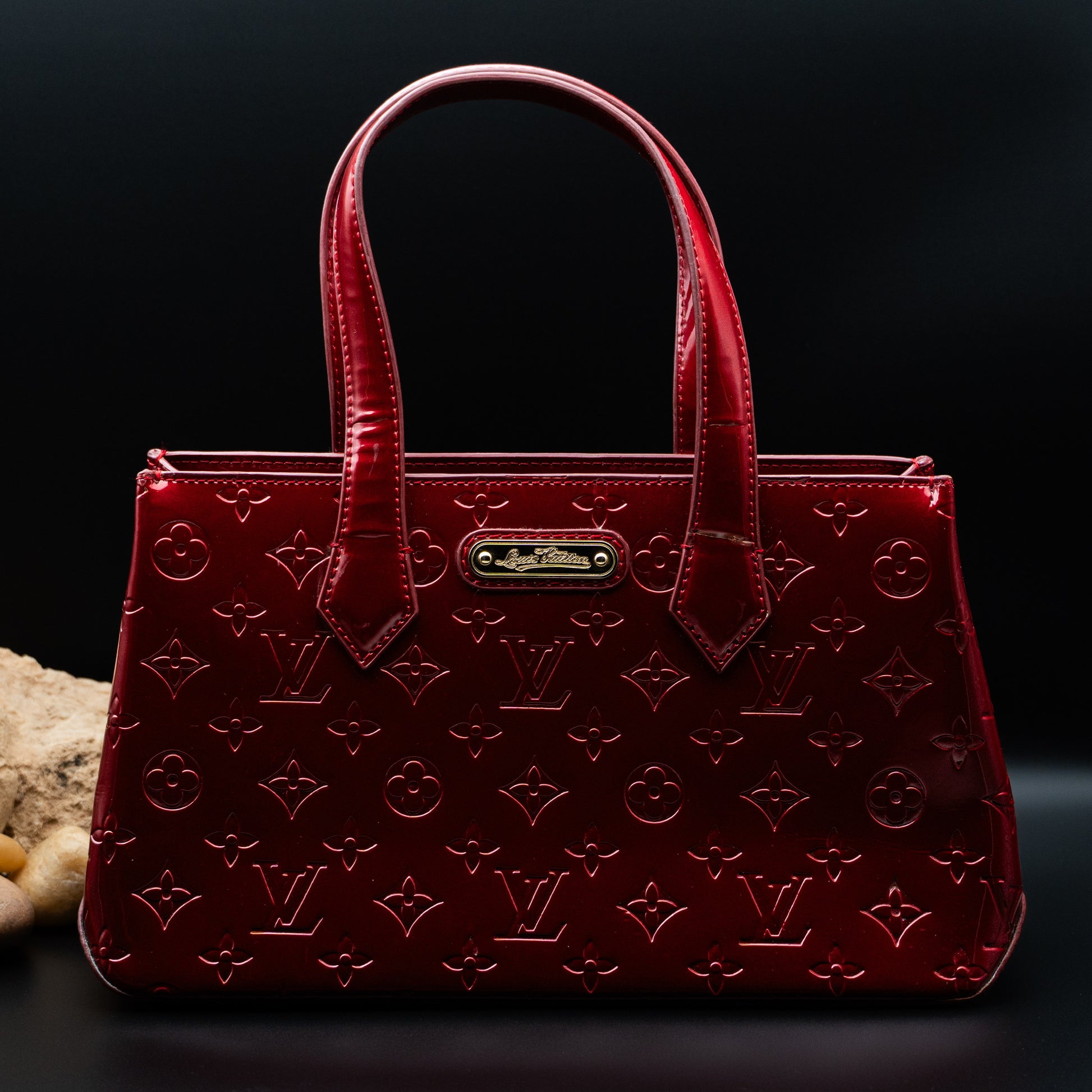 Louis Vuitton Wilshire PM in Monogram Vernis Pomme d’Amour