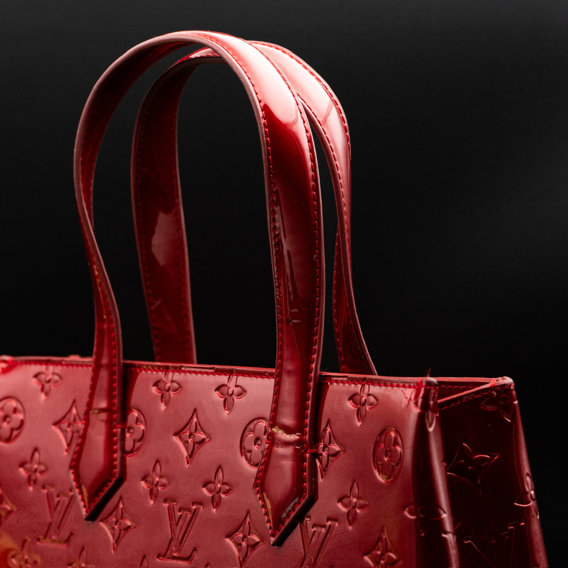 Louis Vuitton Wilshire PM in Monogram Vernis Pomme d’Amour