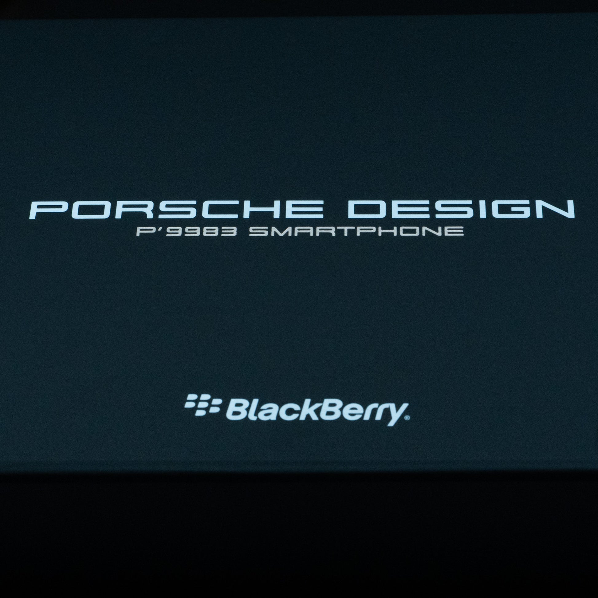 BlackBerry Porsche Design P’9983 Smartphone