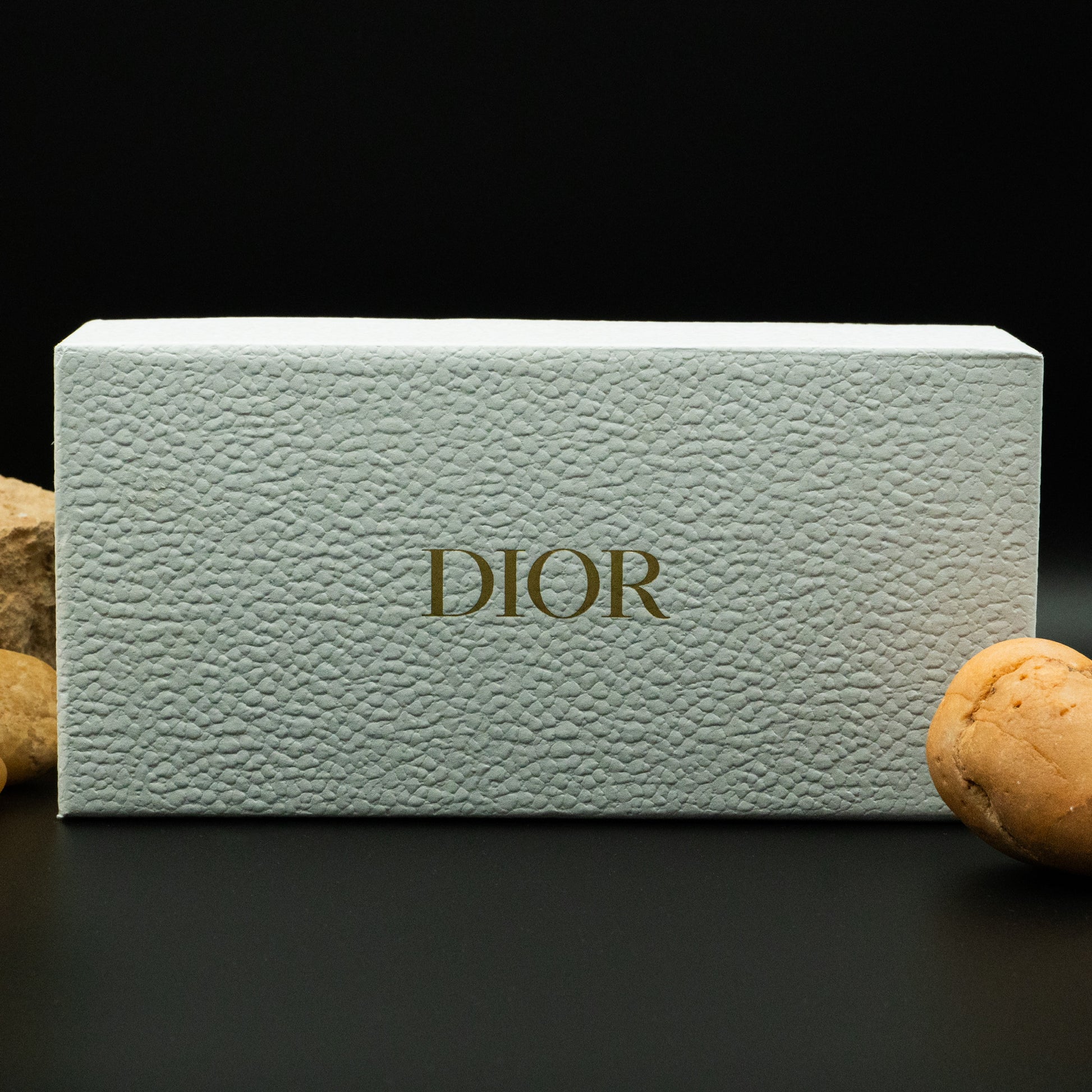 Christian Dior DiorTag SU Sunglasses – Transparent Frame with Oblique Monogram Lenses (Size 54▢19 145)