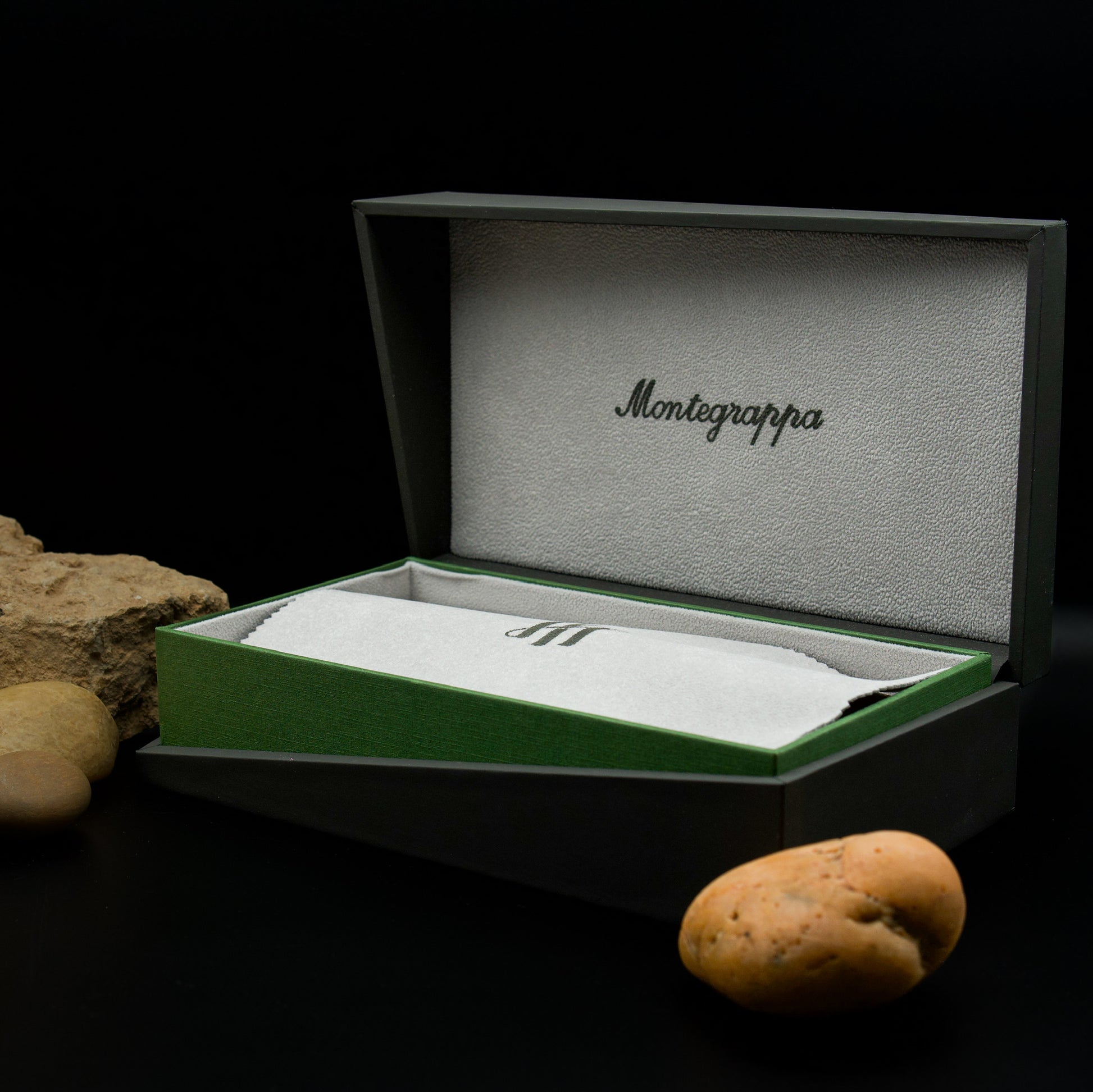 Montegrappa Zero Zodiac Libra Blue Limited Edition Fountain Pen