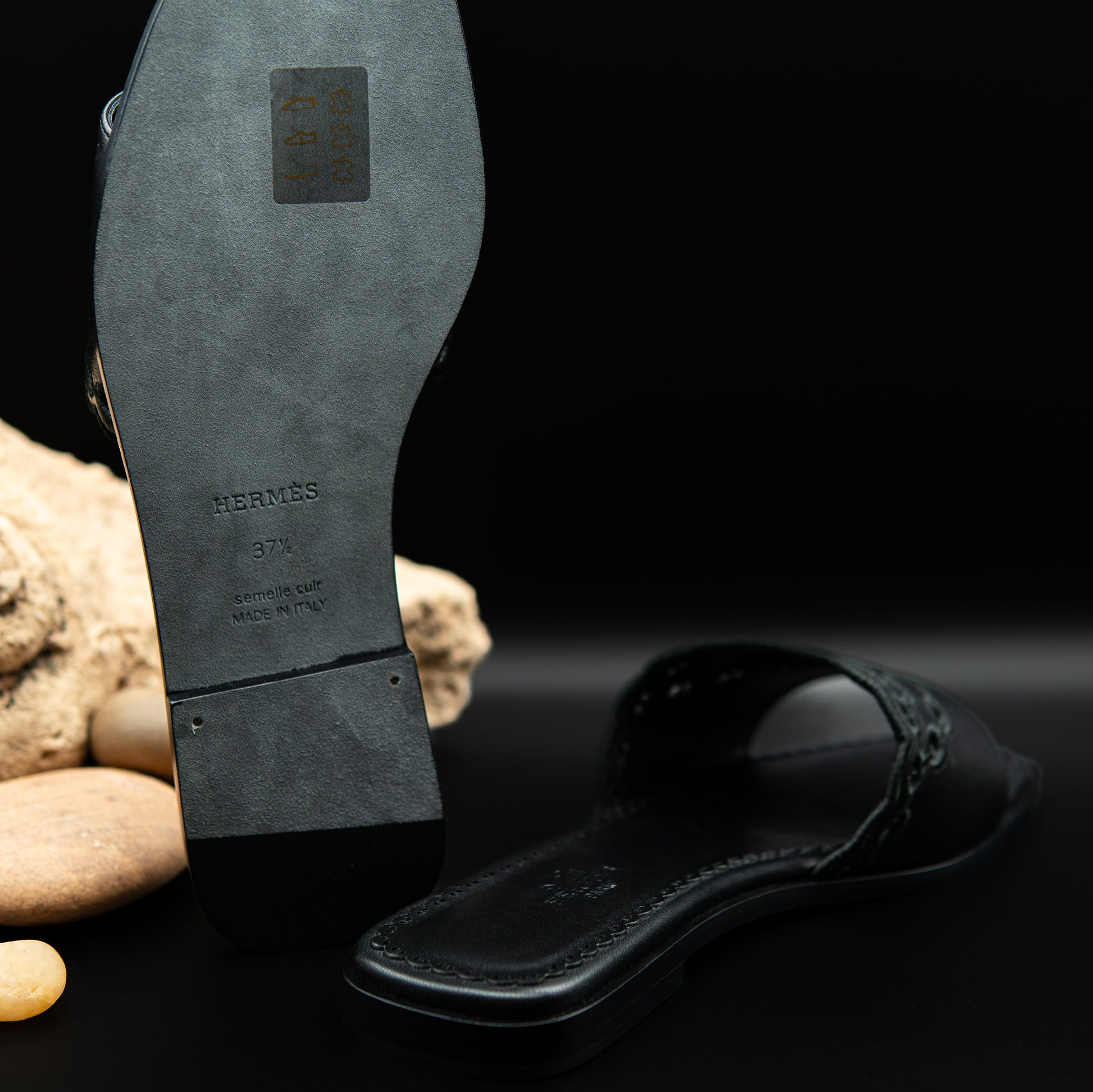 Hermès Gaelle Sandals in Black Leather (Size 37½)