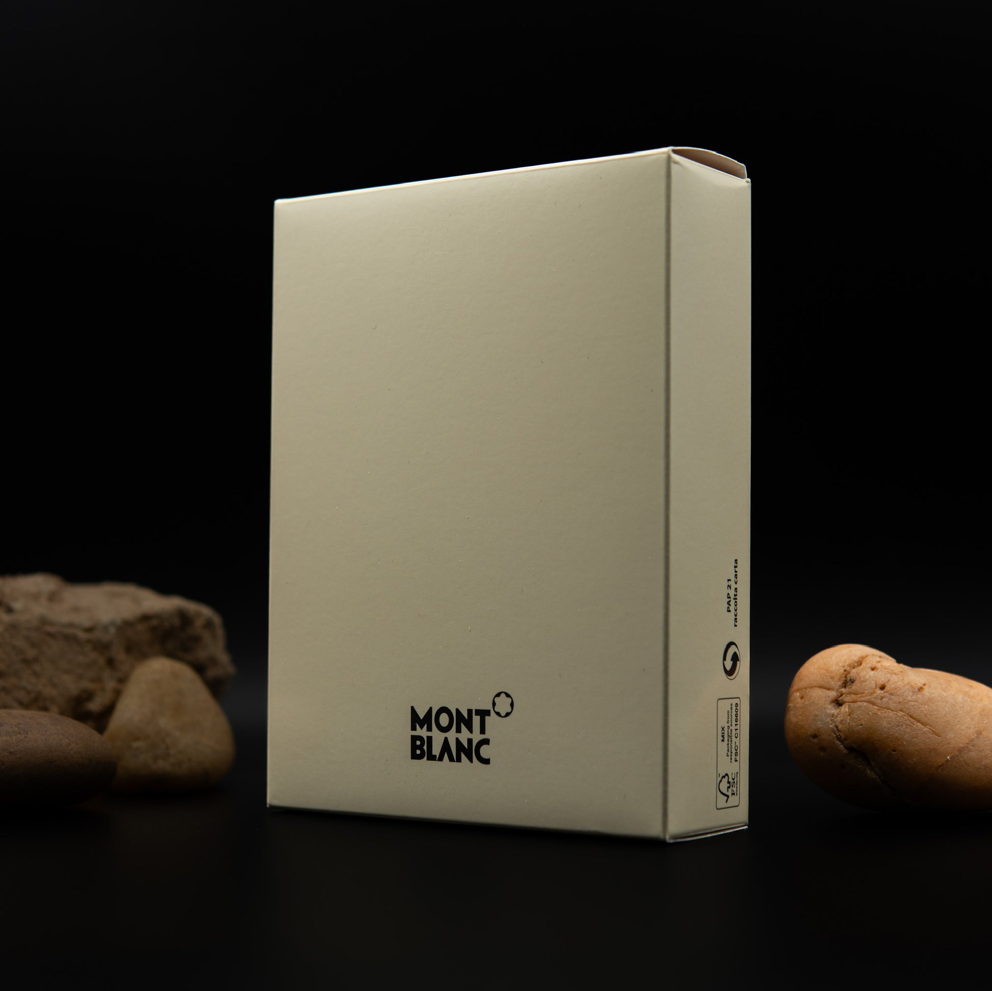 Montblanc Meisterstück Selection Soft Ottanio Passport Holder