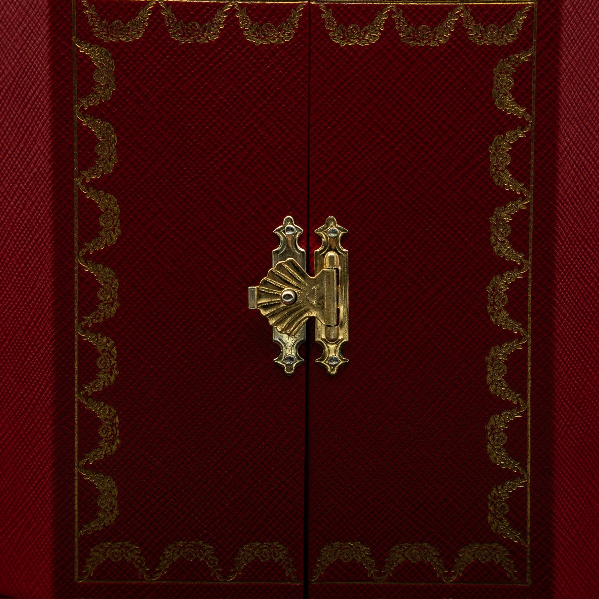 Cartier Automatic Watch Winder in Red Grained Leather from the 1990's