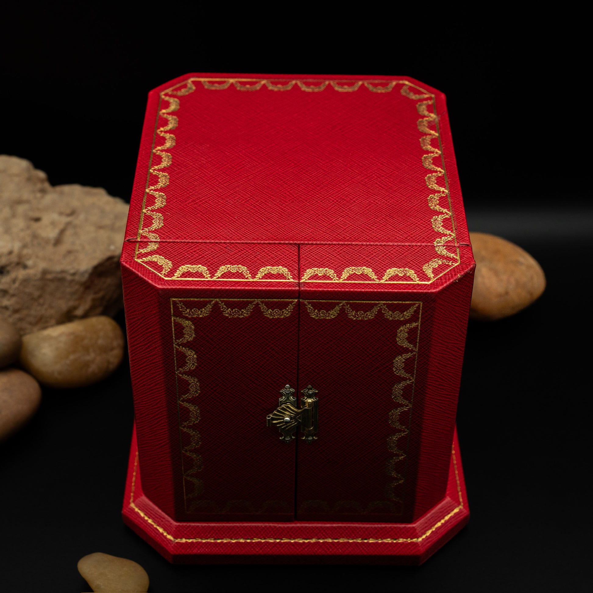 Cartier Automatic Watch Winder in Red Grained Leather from the 1990's