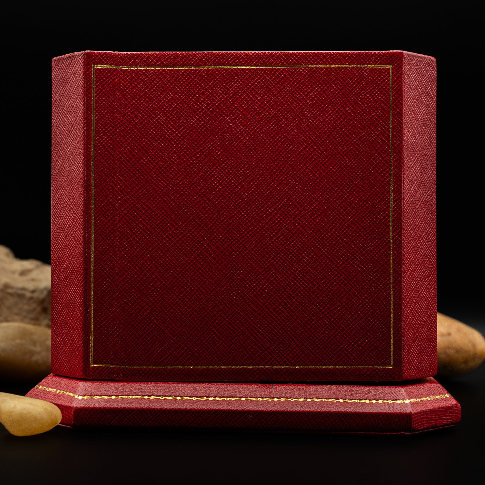 Cartier Automatic Watch Winder in Red Grained Leather from the 1990's