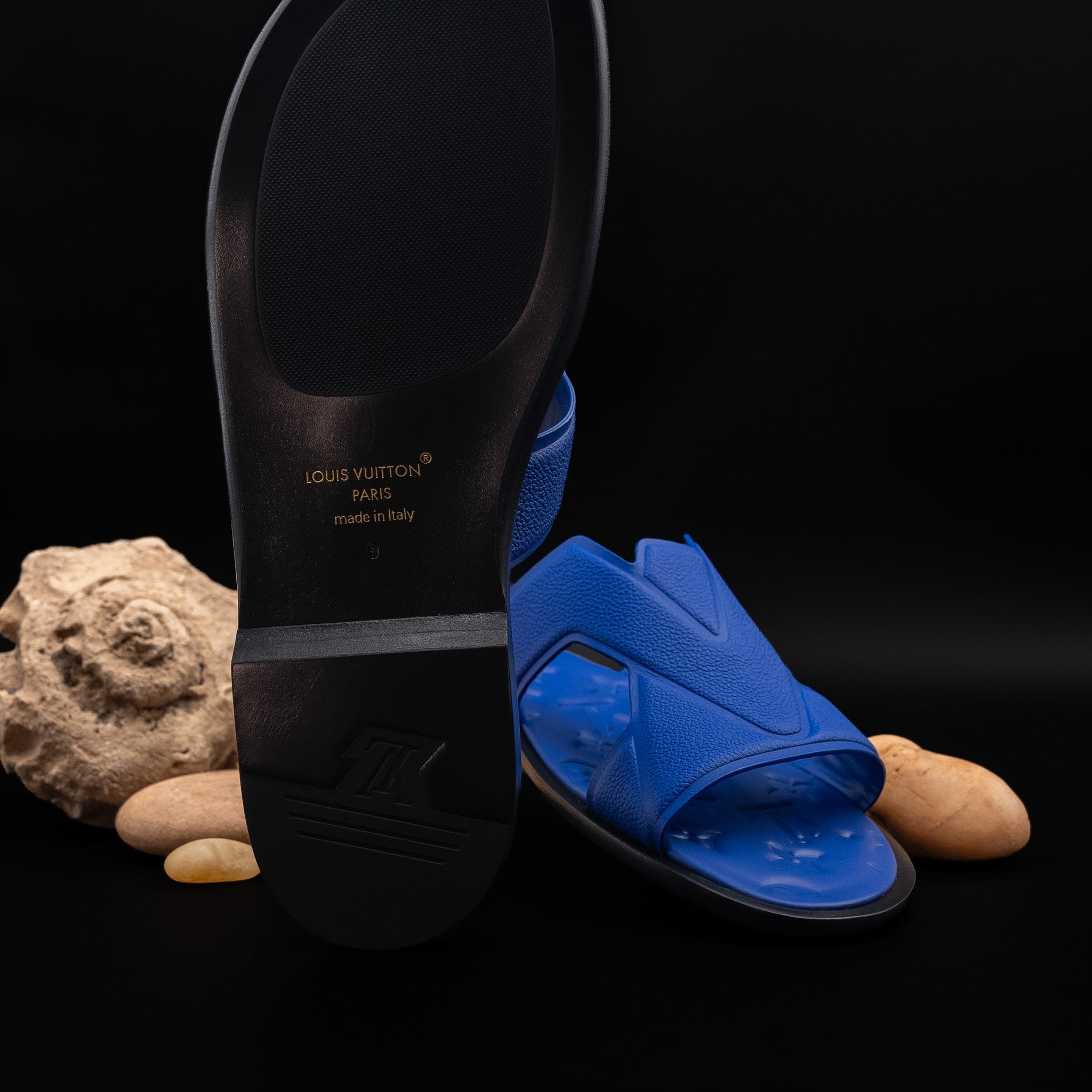 Louis Vuitton LV Oasis Mule in Blue Grained Calf Leather with Monogram-Embossed Insole (Size 9)