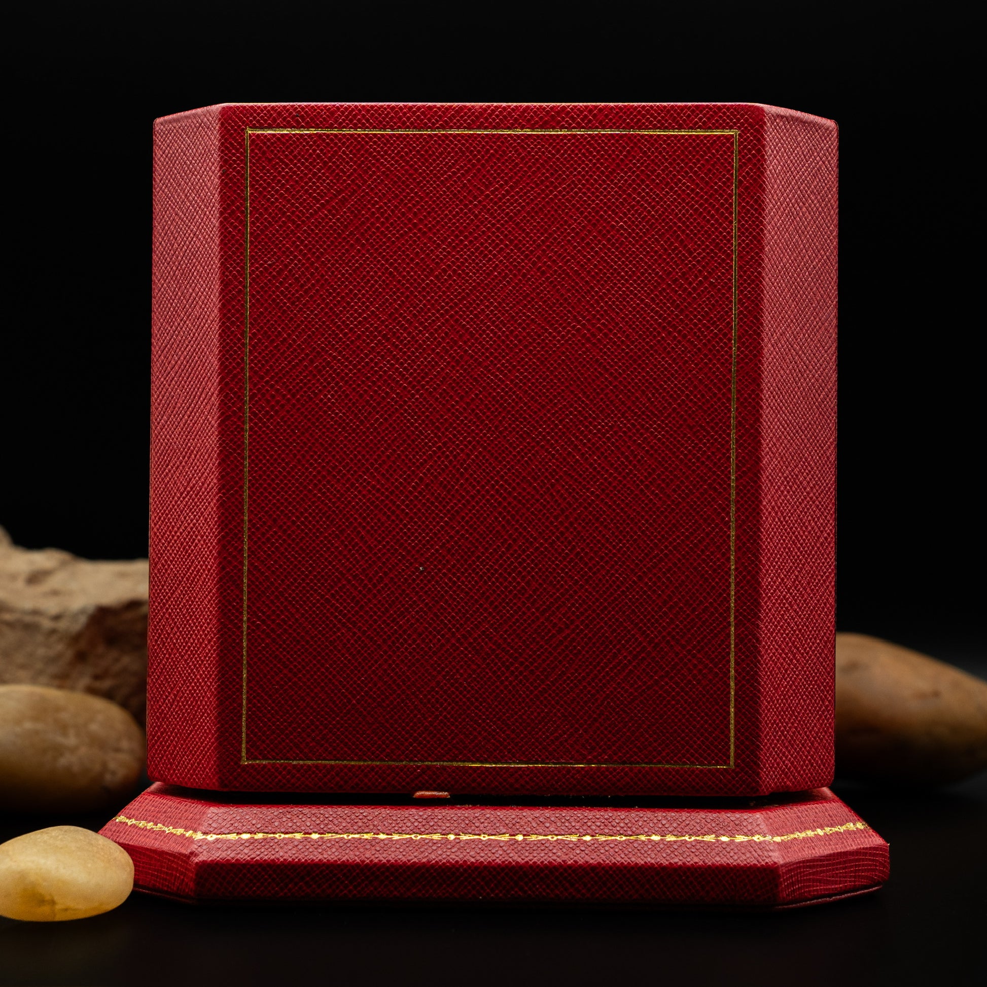 Cartier Automatic Watch Winder in Red Grained Leather from the 1990's