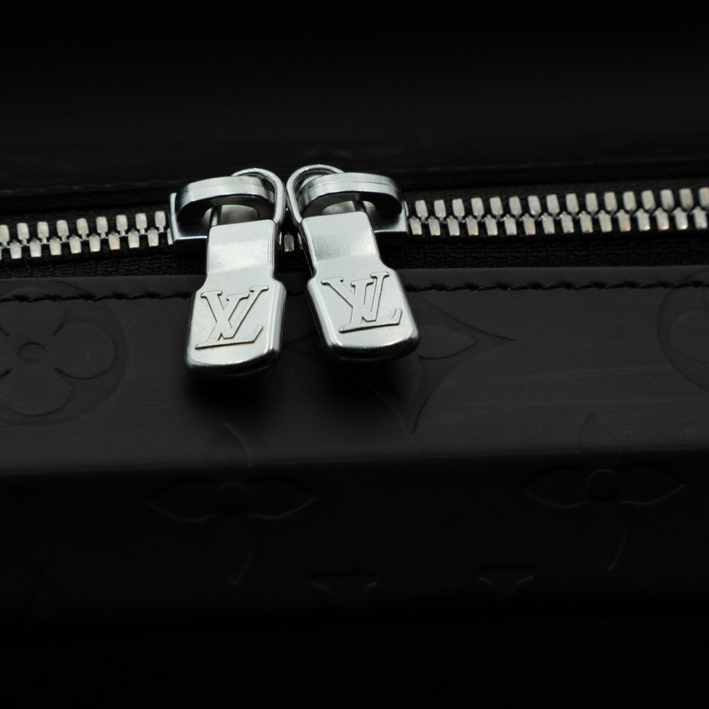 Louis Vuitton Monogram Glacé Steve Messenger Bag in Dark Brown Cowhide Leather from 2000