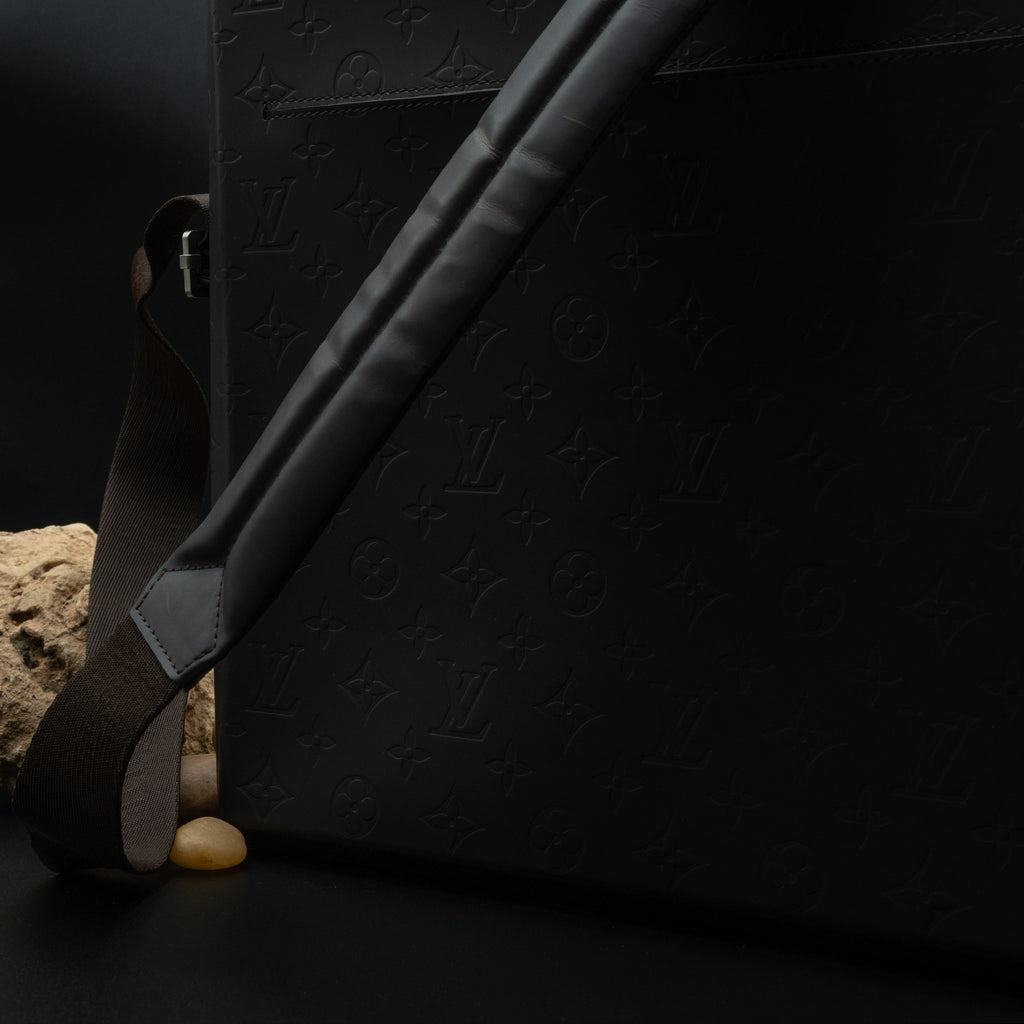 Louis Vuitton Monogram Glacé Steve Messenger Bag in Dark Brown Cowhide Leather from 2000