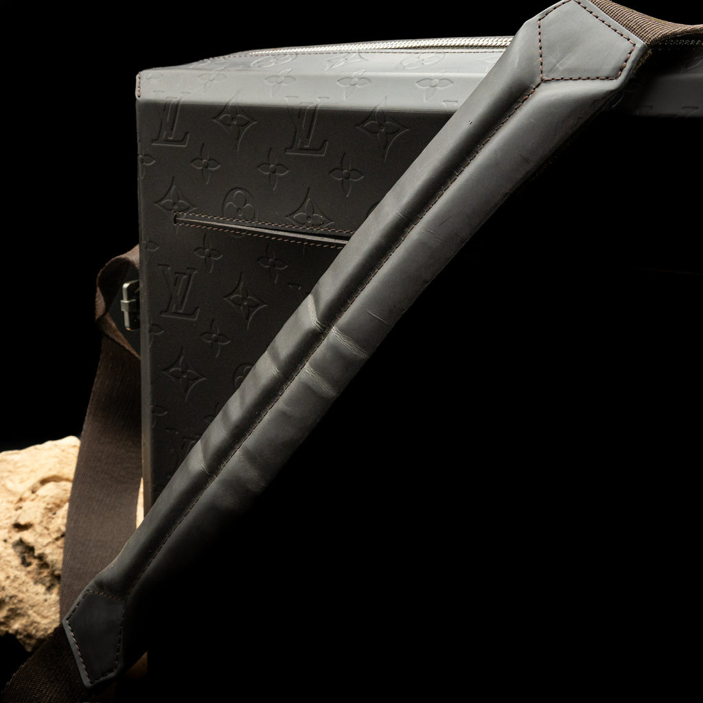 Louis Vuitton Monogram Glacé Steve Messenger Bag in Dark Brown Cowhide Leather from 2000