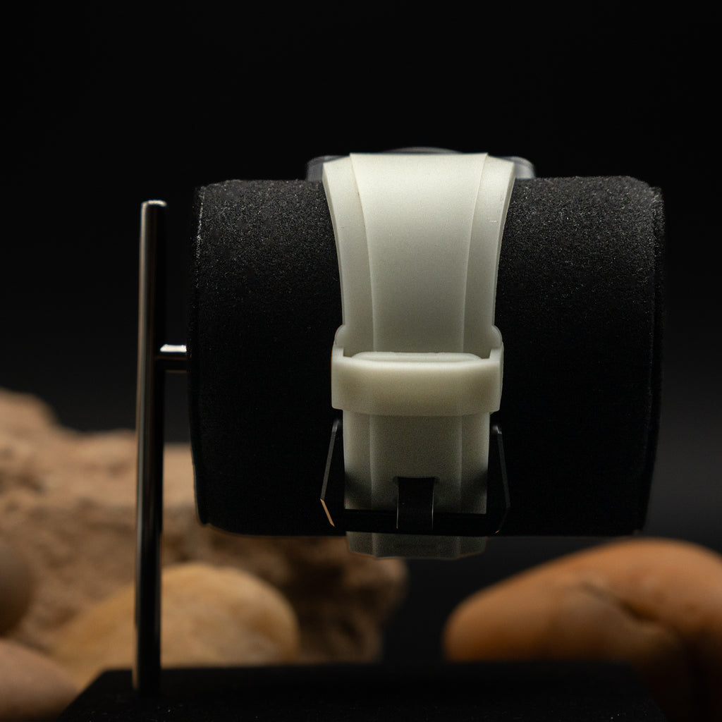 ساعة بيل آند روس BR 03-92 إصدار السعودية المحدود إلى ٩٠ قطعة بمناسبة الذكرى التسعين عام أوتوماتيكية سوداء سيراميكية مضيئة بالكامل (المرجع: BR03-92-CBL)