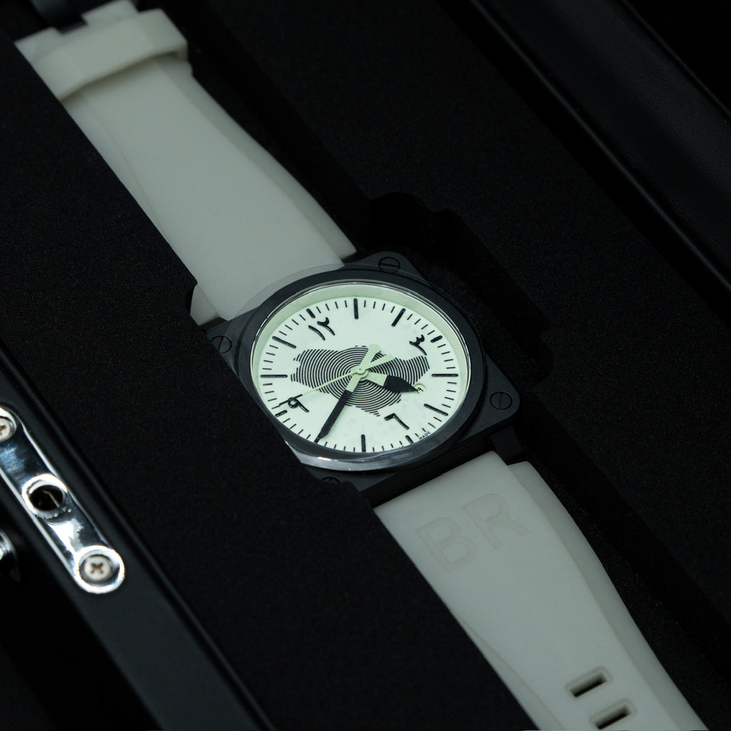 ساعة بيل آند روس BR 03-92 إصدار السعودية المحدود إلى ٩٠ قطعة بمناسبة الذكرى التسعين عام أوتوماتيكية سوداء سيراميكية مضيئة بالكامل (المرجع: BR03-92-CBL)