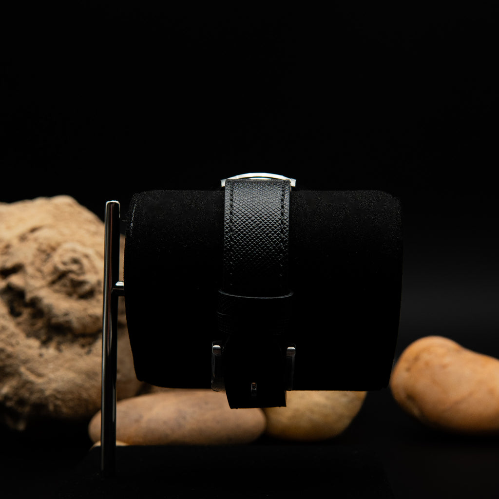 ساعة هوفمان ريسينغ ٤٠ "الإصدار الأول" كرونوغراف (محدودة ل١٥٠ قطعة) بالمينا الأسود (رقم ١٠٠ / ١٥٠)