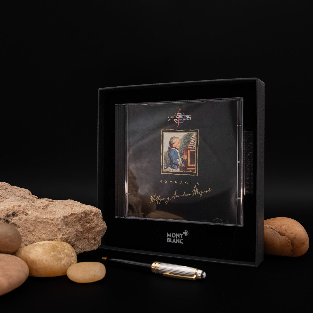 قلم مون بلان مايسترشتوك سوليتير دويه "تكريمًا لفولفقانغ أماديوس موزارت" الجاف من فضة عيار ٩٢٥ (المرجع ١٨١٥٢) من تسعينيات القرن العشرين